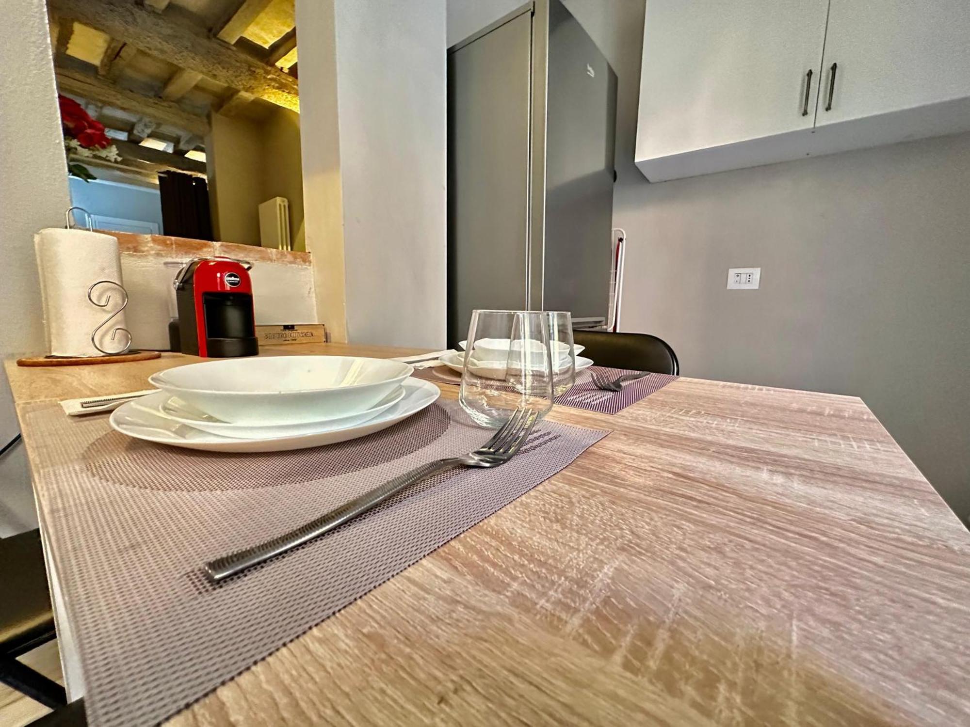 Ferienwohnung " In Centro Da Marghe" By Revenue House Parma Exterior foto